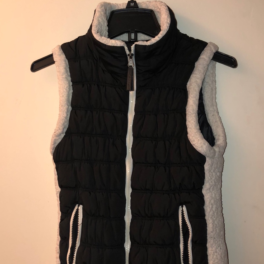 Calvin Klein ▫️ Vest